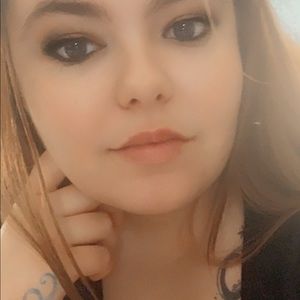 Meet your Posher, Jacquelyn